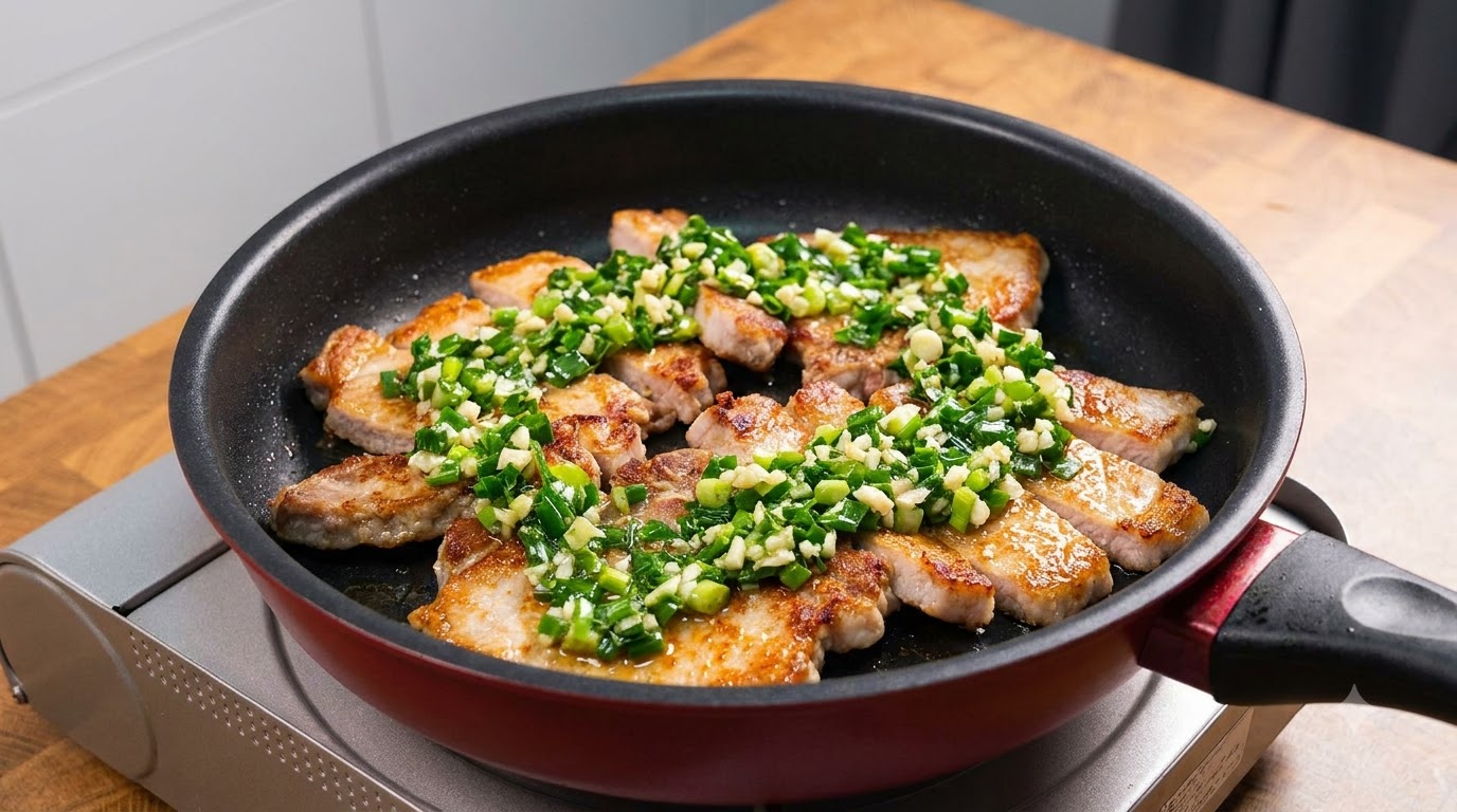 Szybkie i Aromatyczne Kotlety Schabowe z Cebulką i Czosnkiem